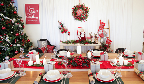 Make and Create: Very Berry Christmas Table!