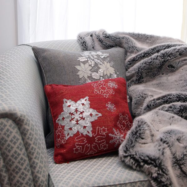red snowflake cushion - Top Tips to Prepare Your Christmas Feast in Advance