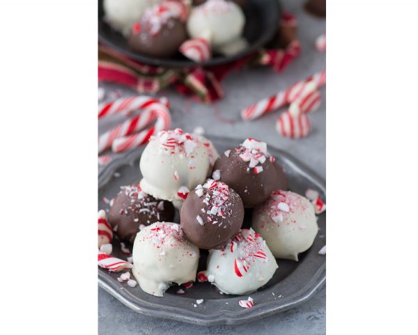 Peppermint Kiss Oreo Ball placed in a plate