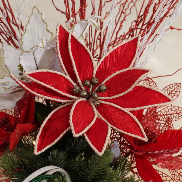 A Christmas Kitchen Red Twine Edged Flower P Cropped