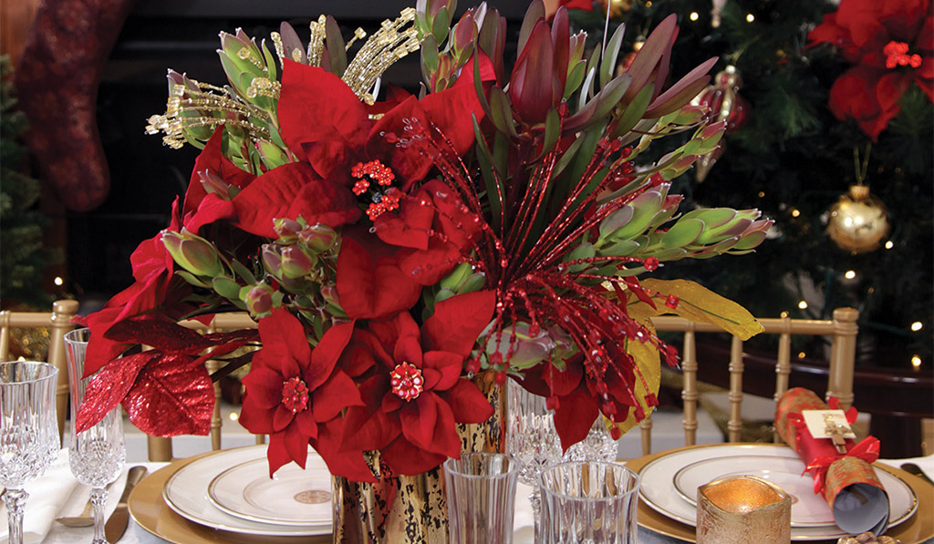 Christmas Royal Floral Placed in a dining set featured Image