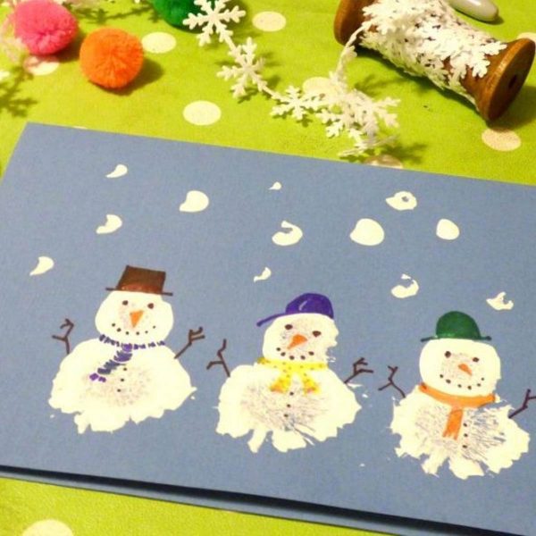 Christmas Card with 3 Snowman wearing Hats
