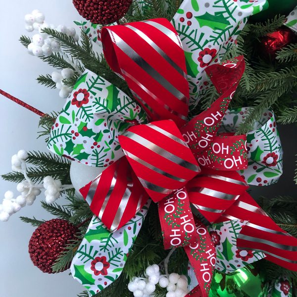 Jingle All the Way Wreath Bow Close Up look