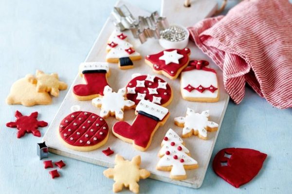 Christmas Shortbread Cookies Shaped Stockings, Christmas Trees, Baubles, snow and bell featured Image
