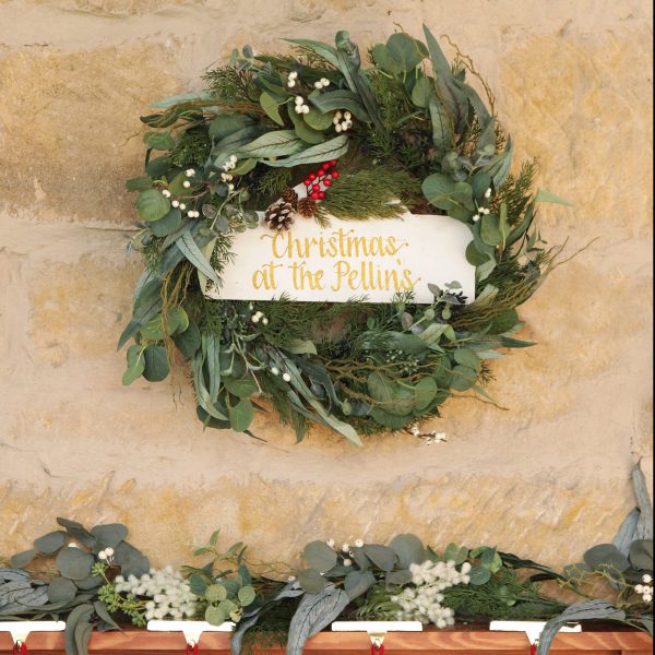 Bush Christmas Native Eucayptus Leaf Christmas Wreath with White Berries and Personalised Arched Wood Plaque with Red Berry