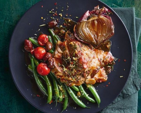 One Pot Mediterranean Roast Lamb with Green Beans and red tomatoes