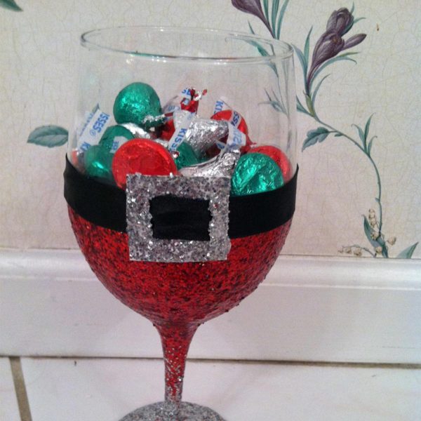 Christmas Wine Glass with Treats and Santa Design