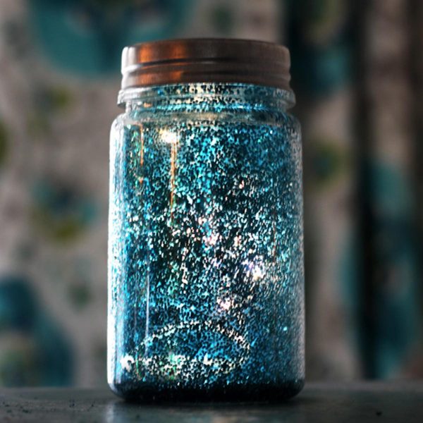 Marvelous DIY Christmas Luminaries Blue Glitters
