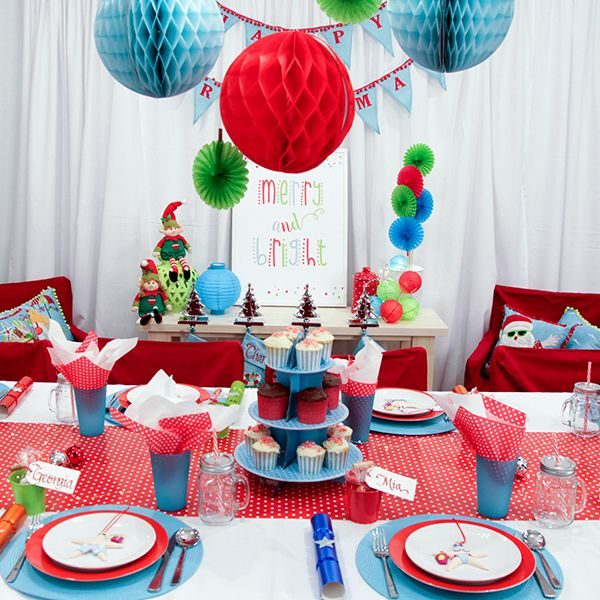 Merry and Bright Table Place Setting and Console Table