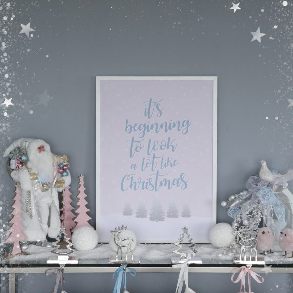Pretty Little Christmas Free Poster Download Its Beginning to Look a Lot like Christmas