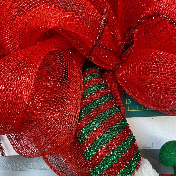DIY Wreath Kits Attach Pick Set Leg 2 Red and Green