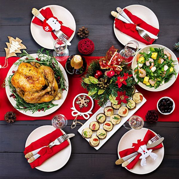 Bigstock Baked Turkey Christmas Dinner placed in a wooden table
