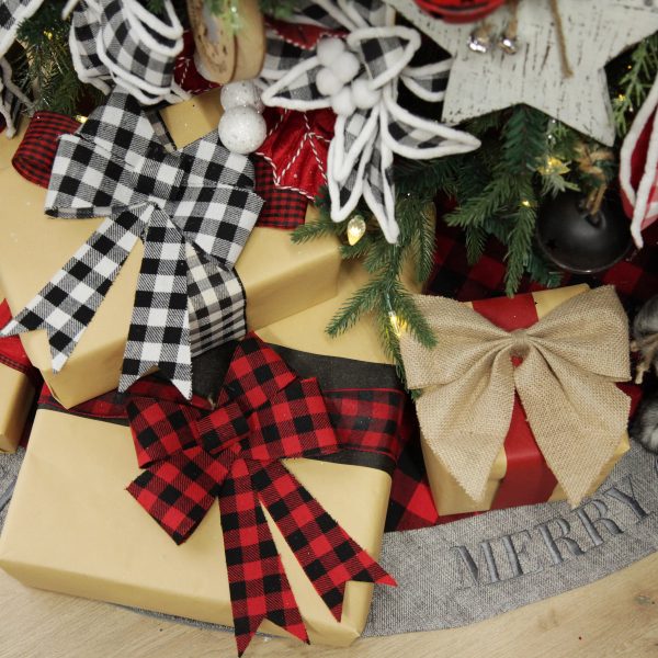 Farm Fresh Christmas Black and Red and White Gingham Check Bow Presents