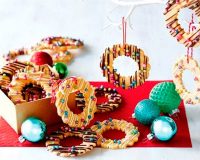 Christmas Wreaths Biscuits with other decorations