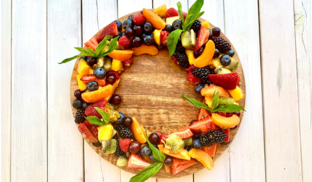Christmas Wreath Fruit Salad Recipe