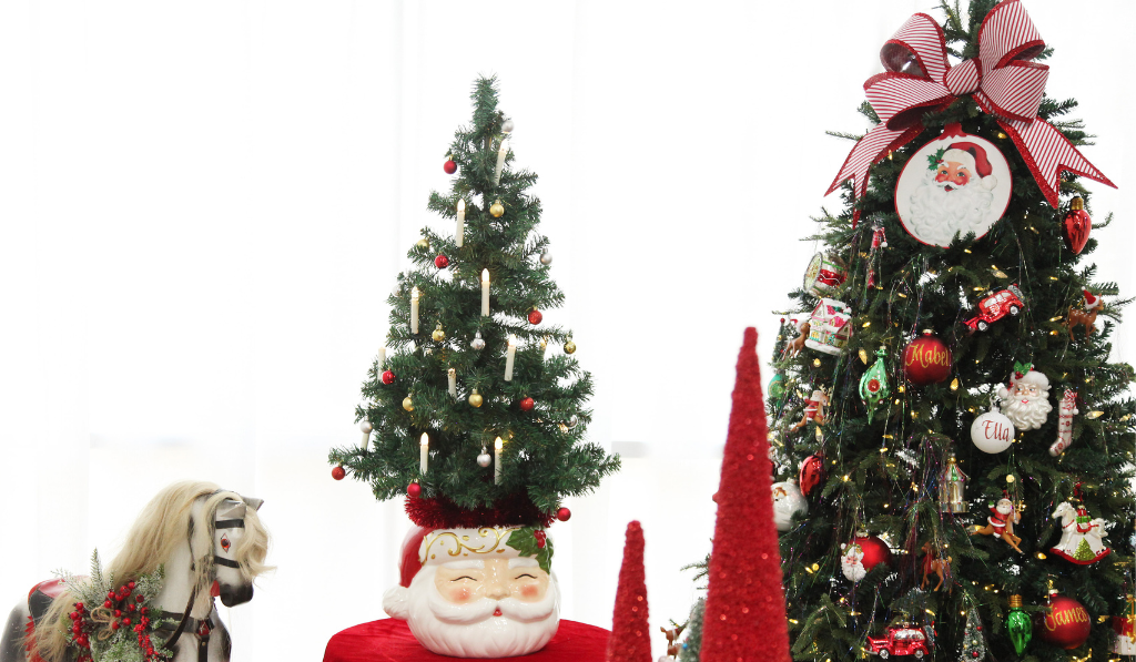 Vintage Christmas Decorating header - With Christmas trees