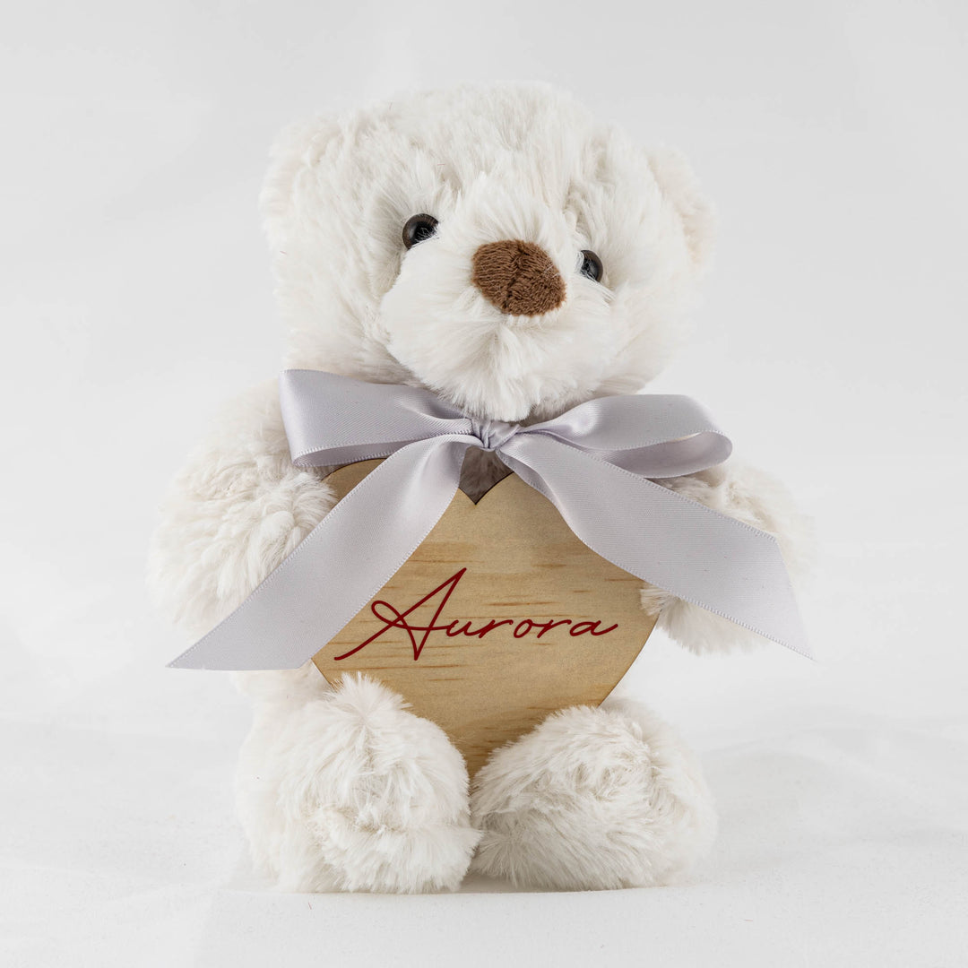 personalised-soft-and-cuddly-white-bear-with-timber-heart