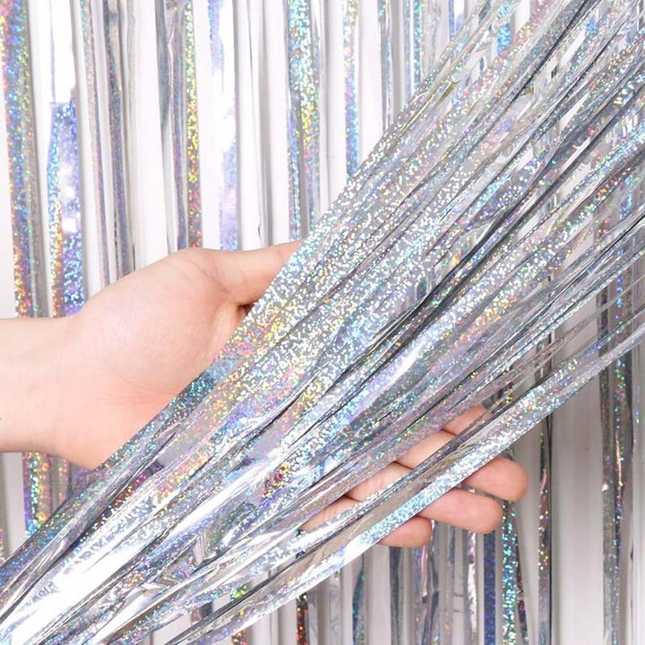 Holographic Curtain