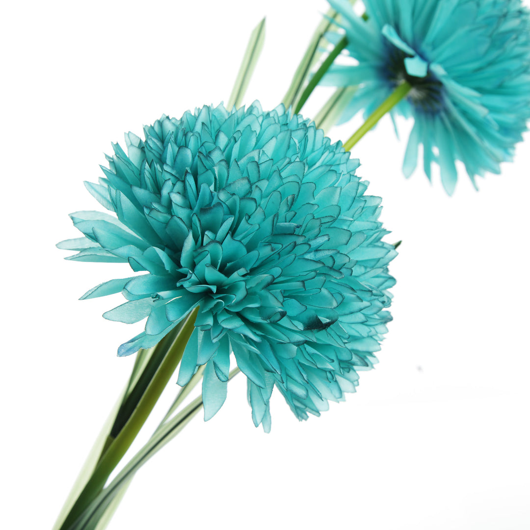 Aqua Flower Trio Spray Flower Detail