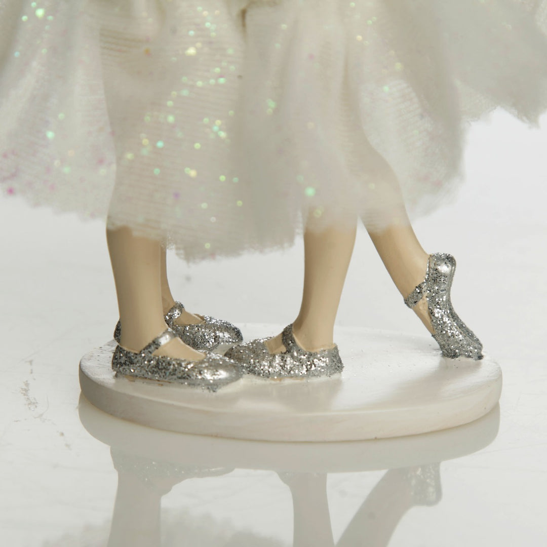Embracing Ballerinas Ornament - Feet detail