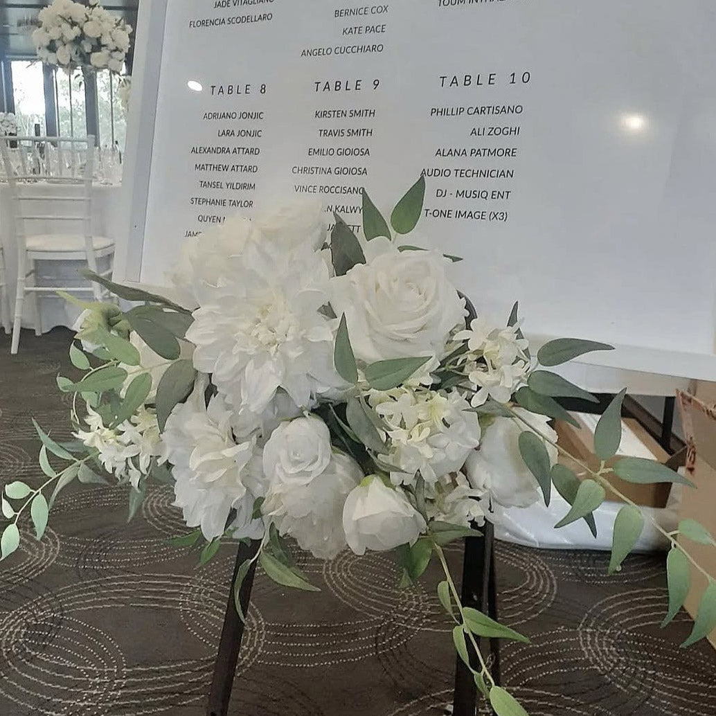 BB Wedding Sign Arrangement