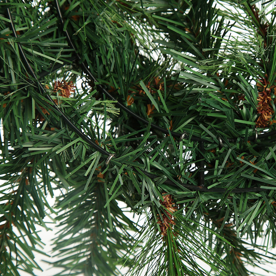Cashmere Pine Wreath with Snow Tips detail