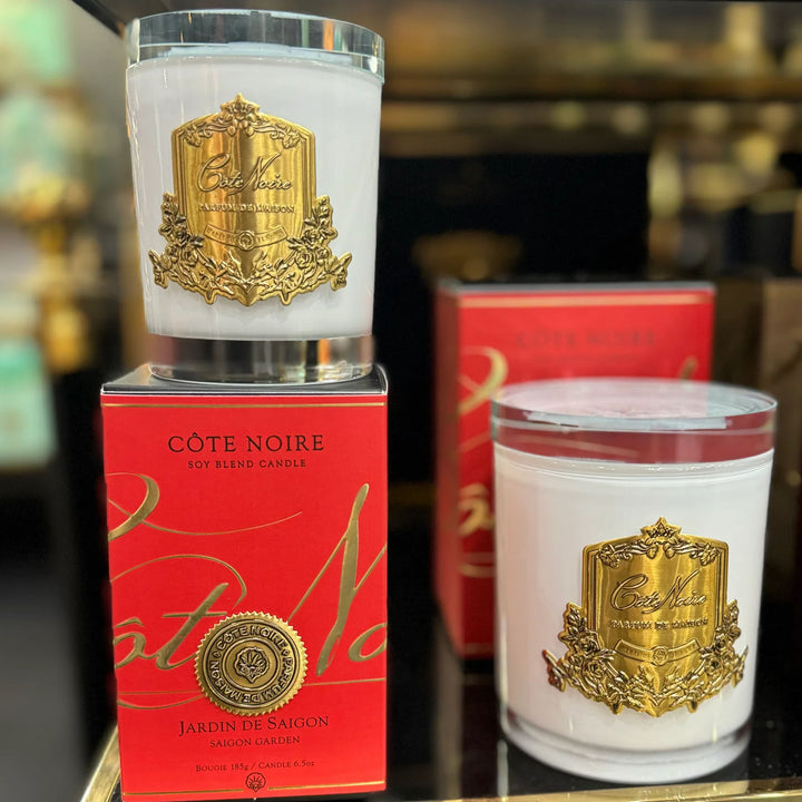 cote-noire-christmas-day-candle-white-gold-saigon-garden
