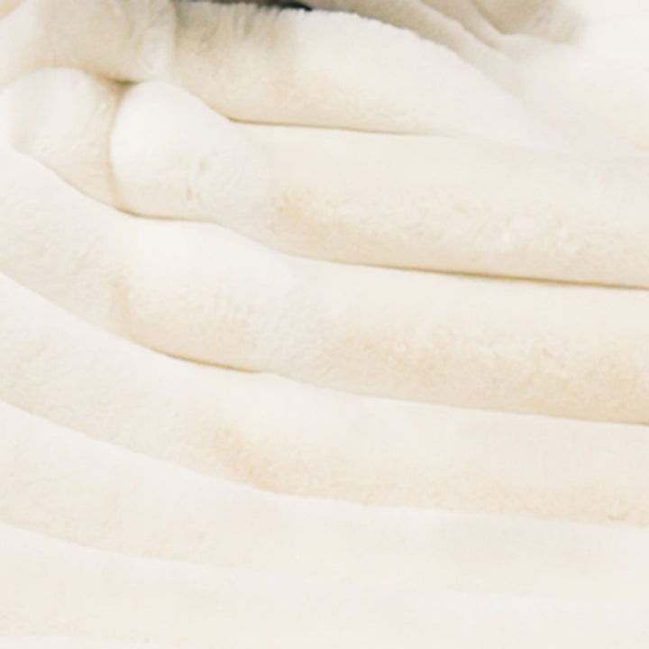 Ivory Ultra Soft Ribbed Faux Fur Tree Skirt