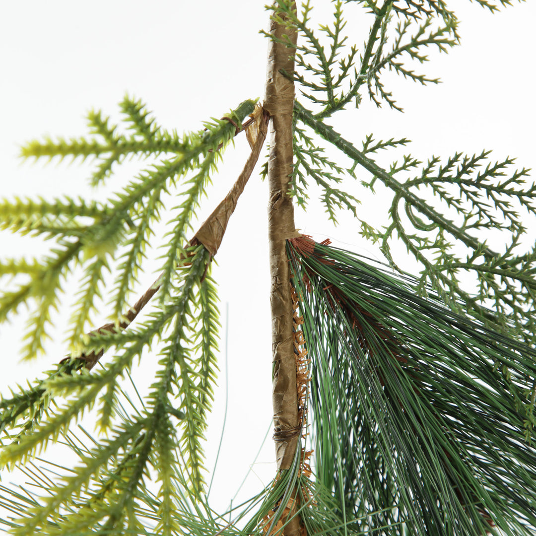 Green Mixed Leaf Christmas Spray