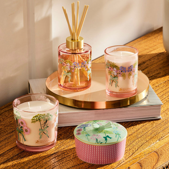 Maxwell and Williams - Cherish - Guava and Lychee Scented Candle 300g