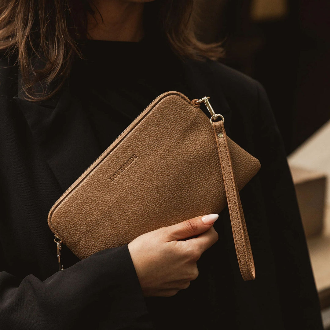 louenhide-poppy-clutch-honey