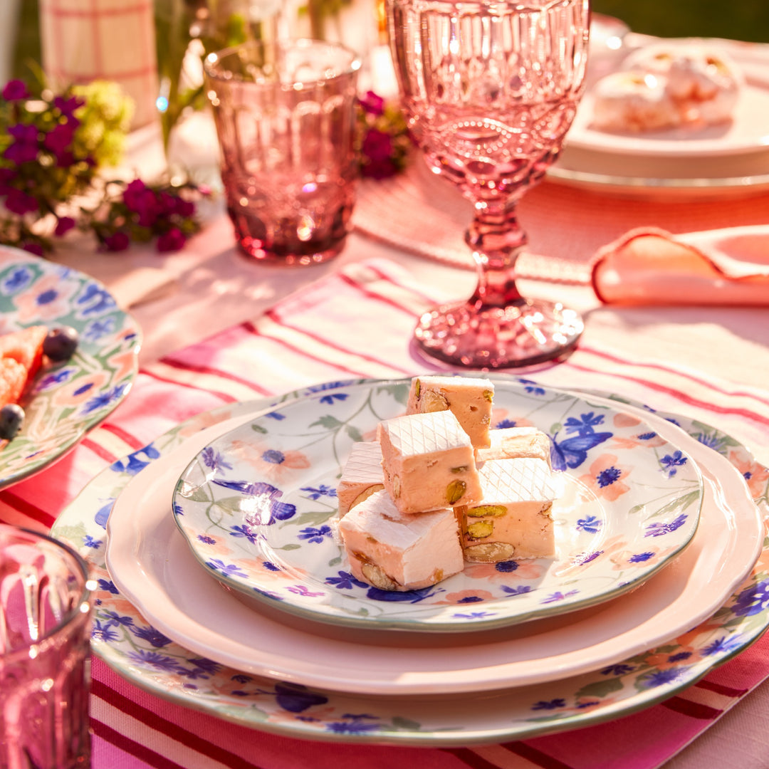 Maxwell and Williams - Casa Domani - Pink Wine Glass - Set of 4