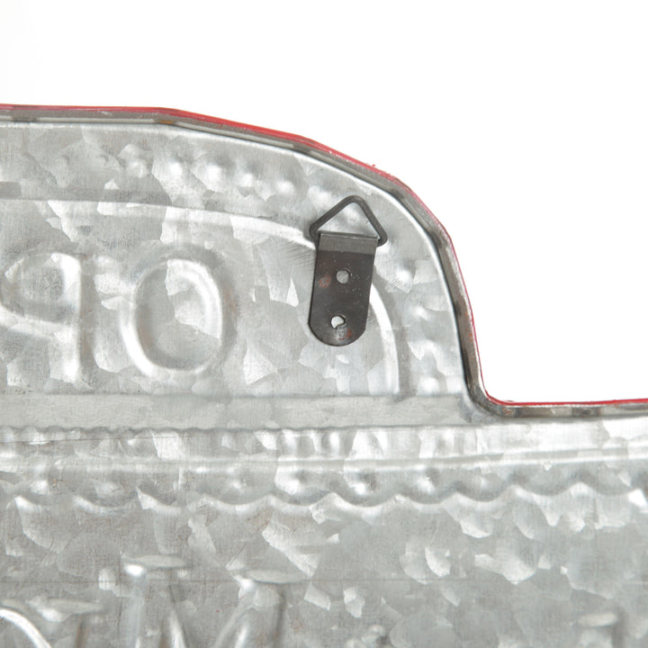 Back hook detail