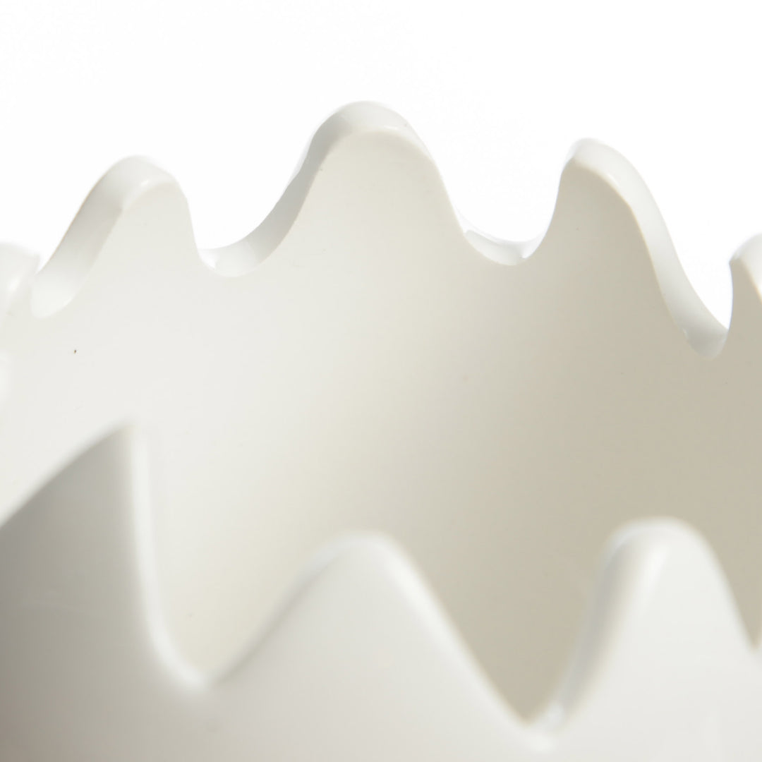 Personalised Medium Cracked Easter Egg Treat Bowl with Gold Bunny - Detail