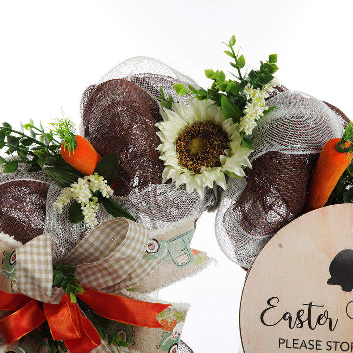 Personalised Sunflower and Carrots Easter Wreath Detail