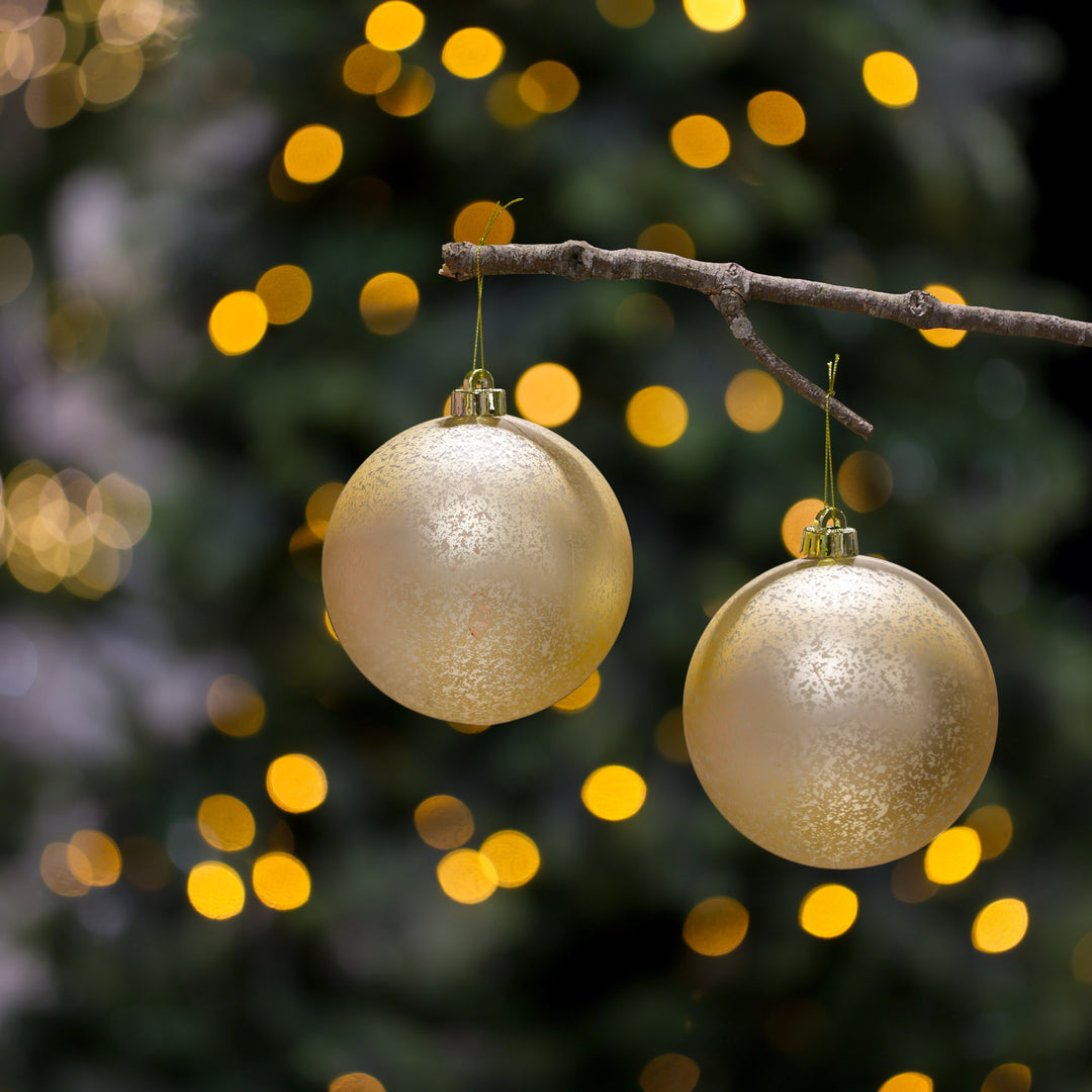 Timeless Christmas Elegance Champagne Mercury Baubles