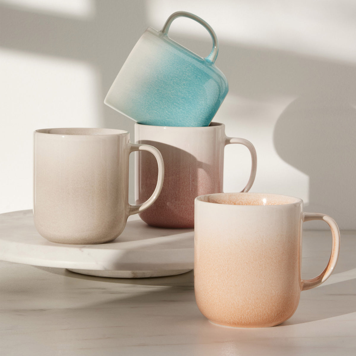 Maxwell and Williams - The Mug Club - Ombre Pink 400Ml