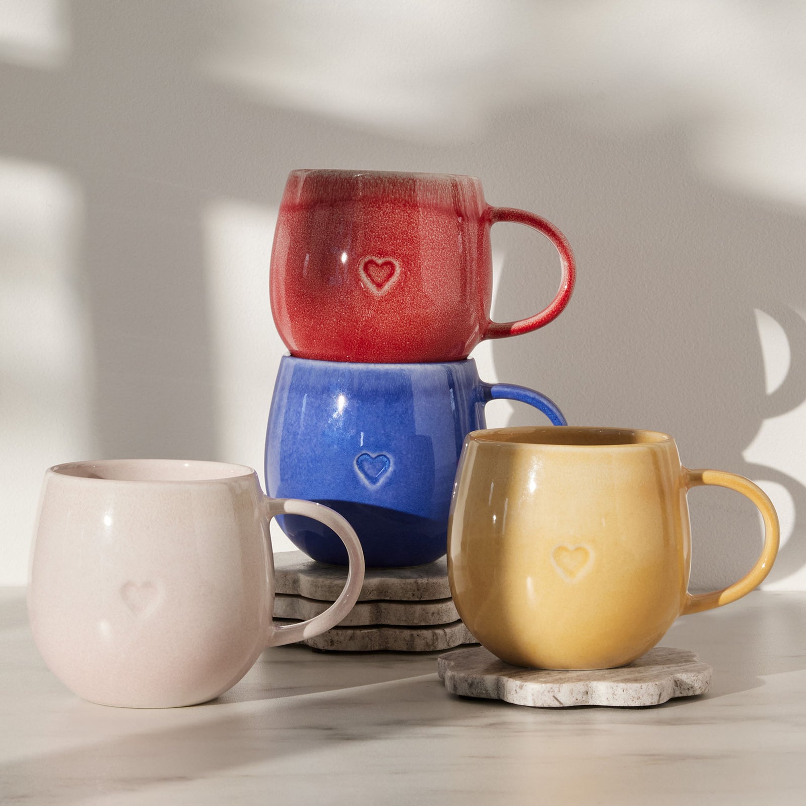 Maxwell and Williams - The Mug Club - Amore Snug Mug Yellow 460ML