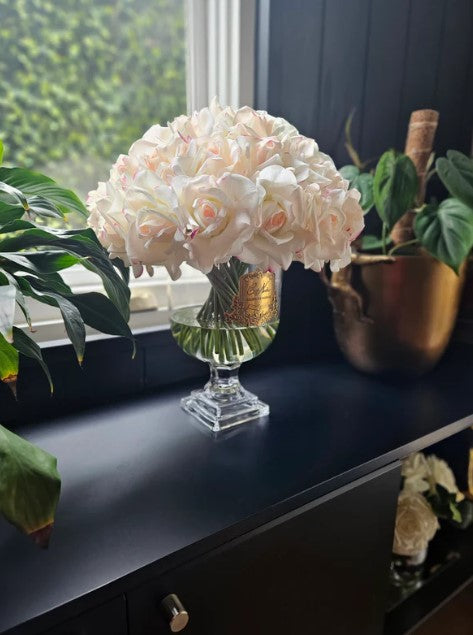 Cote Noire Luxury- Versailles French Rose Bouquet- Pink Plush