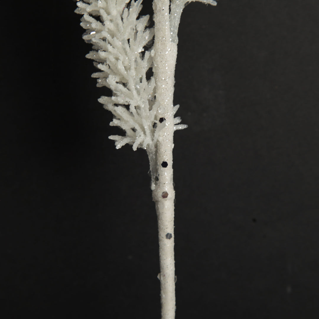 White Pointed Trio Spray