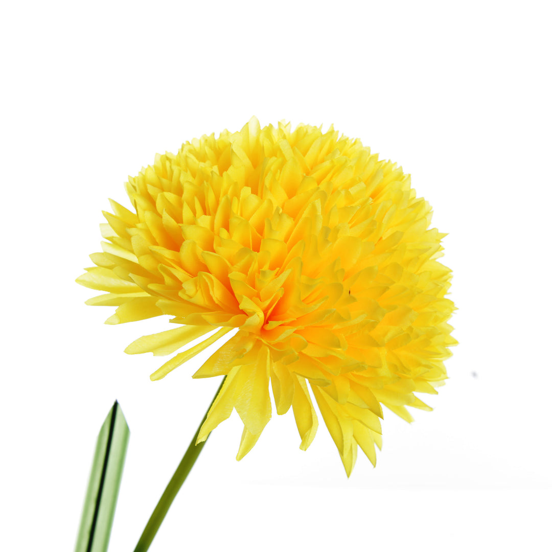 Yellow Flower Trio Spray Close Up Detail