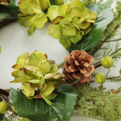 Small Fresh Hydrangea Christmas Wreath 