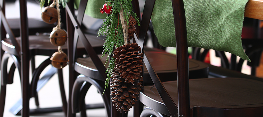 rustic christmas pinecone diy decoration idea